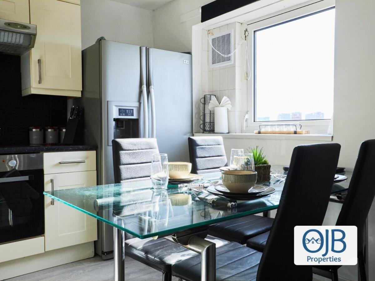 National Indoor Arena Apartment *